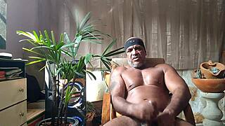 this brazilian bear pornstar with a fat cock just owns solo play with a wild handjob