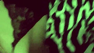 i'm sucking this monster cock as sara1981