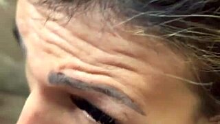 found a prostitute for a discounted blowjob in the vacant lot, so delicious