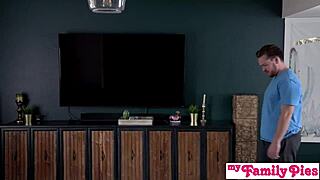 Sia Lust Craves Cum, Bangs Stepdad and Stepbro for Double Creampie!