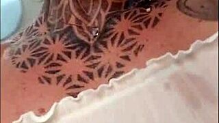 Ruiva Gostosa Provoca Web Com Toda Sua Sensualidade No Banho