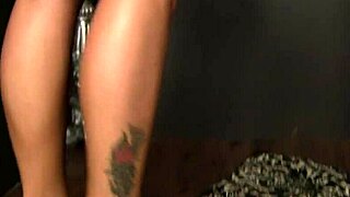 jessica nyx gives a passionate blowjob and swallows the cum