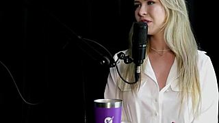 Milena Moreau Squirts with Vibrator and Anal