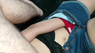 Hermanastro cachondo explodes with his hot hermanastra's tits and big cock