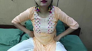 Indian Stepmom Bangs Stepson 2025 with Hindi Audio!