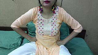 Indian Stepmom Bangs Stepson 2025 with Hindi Audio!