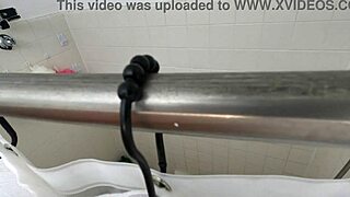 Candy Cruise Sucks Penis In Bathtub