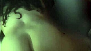 doña mary gives rich pussy licks in gym video casero