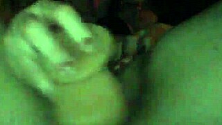 skylaray plays with dildo in anal solo