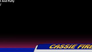 wetandpuffy girl pumps her cherry with sex toys