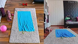 Watch this curvy milf worship her big ass in naked yoga.