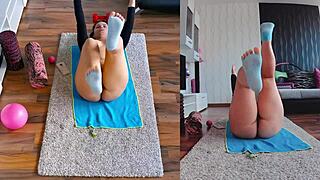 Watch this curvy milf worship her big ass in naked yoga.