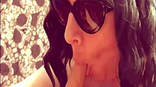 i think she reallly loves suckin my uncut cock in blowjob