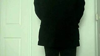 Stretching arms like masturbating for exercise 😏