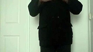 Stretching arms like masturbating for exercise 😏