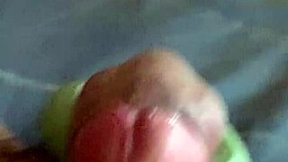 me masturbo y me corro con un juguete sexual, moaning softly