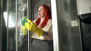 Cleaning the shower unexpectedly turns into a quick hardcore session