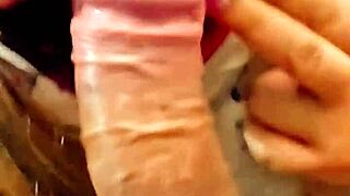 Latina MILF GIVES BLOWJOB To Worker!