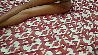 sexo real con mi vecina la lesbiana llega a mi casa y me folla bien rico pt1