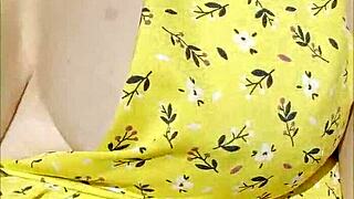 i flash my big tits while driving in the car