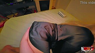 madrastra read a book without panties and I put my dick in her throat then her wet pussy