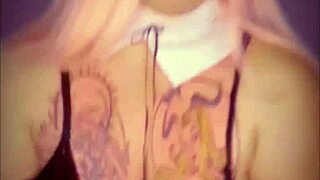 สาวอัลเทอร์เนทีฟหนุ่มๆ จับนมใหญ่ธรรมชาติเสียวจนถึงจุดสุดยอด