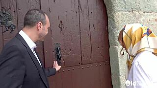 horny hotelier chats with tattooed mature milf at agedlove.