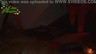 Duas vadias fetichistas punem o gringo infiel with flashing bdsm group and natural tits 😈