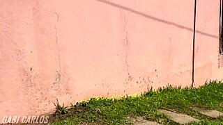 the cuckold watched his girlfriend have sex with friends on video call