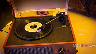 Milf pussy pounded in fantasy