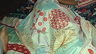 Su Coño Se Traga Toda Mi Verga Es Cálido Y Hambriento