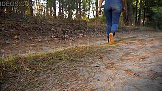 damn, worship my jiggling ass in tight blue jeans