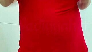 i feel so sexy and horny with my pregnant belly, wanna touch? 😘