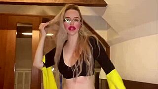 goddess blowjob dancing to song 😈