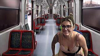 Inside the public train of the capital, i hooked up and fucked the hot secretary coming from her work