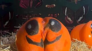 Teen gets double creampied in pumpkin patch 😈