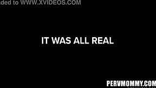 This exhibitionist stepmilf Jessica Ryan loves getting caught 😏