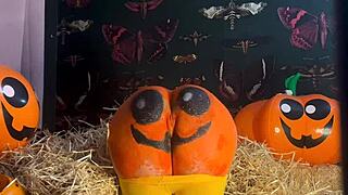 Teen gets double creampied in pumpkin patch 😈