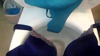 Step sister in 40dd bra and panties receives cumshot.