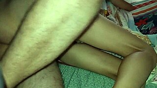 Su Coño Se Traga Toda Mi Verga Es Cálido Y Hambriento