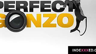 vinnie pearl getting off solo with her fingers today