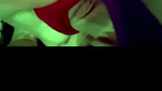 QUE RICO SE MASTURBA ROSSMEXICANA CON SUS MEDIAS ROJAS