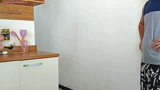 Enquanto Meu Marido Estava No Banho Transei Com Amigo Dele Sexo Arriscado