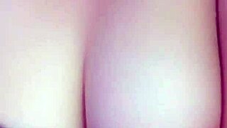 vietnam girl performs show 😊