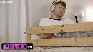 Shut the fuck off trailer with czech shaved pussy and muff diving in hotel 😏