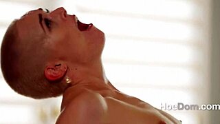 Office affair goes from paperwork to cockwork hoedom