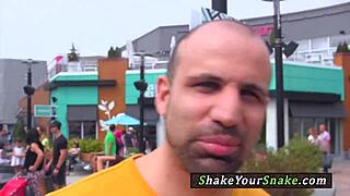 Yoga milf cockriding before jerking