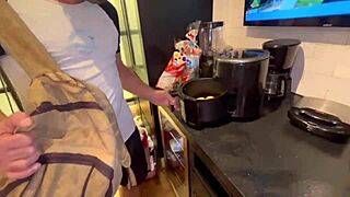 PAI CATCHES SONS IN ORGY, MAKES THEM JOIN THE FUN WITH HOT WOMEN