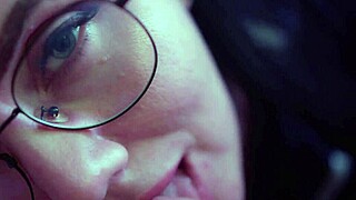 lecherous wife blows guys for cum in mouth 😏