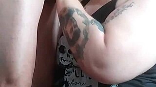 guy has sex with grown woman at her suggestion in amateur setting